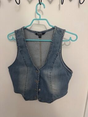 Jean cropped vest